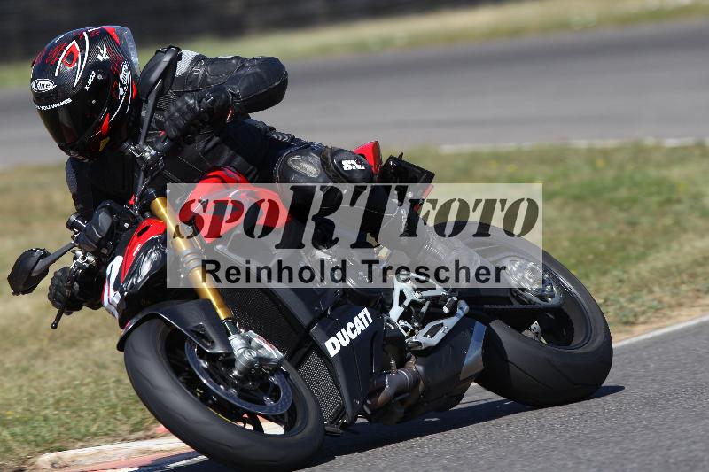 Archiv-2022/53 12.08.2022 Discover The Bike ADR/Race 3/72